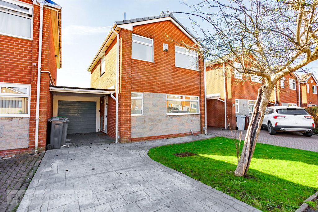 Property photo 1 of 14 Front External