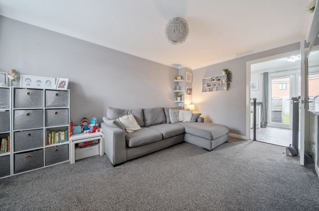 Property photo 3 of 18