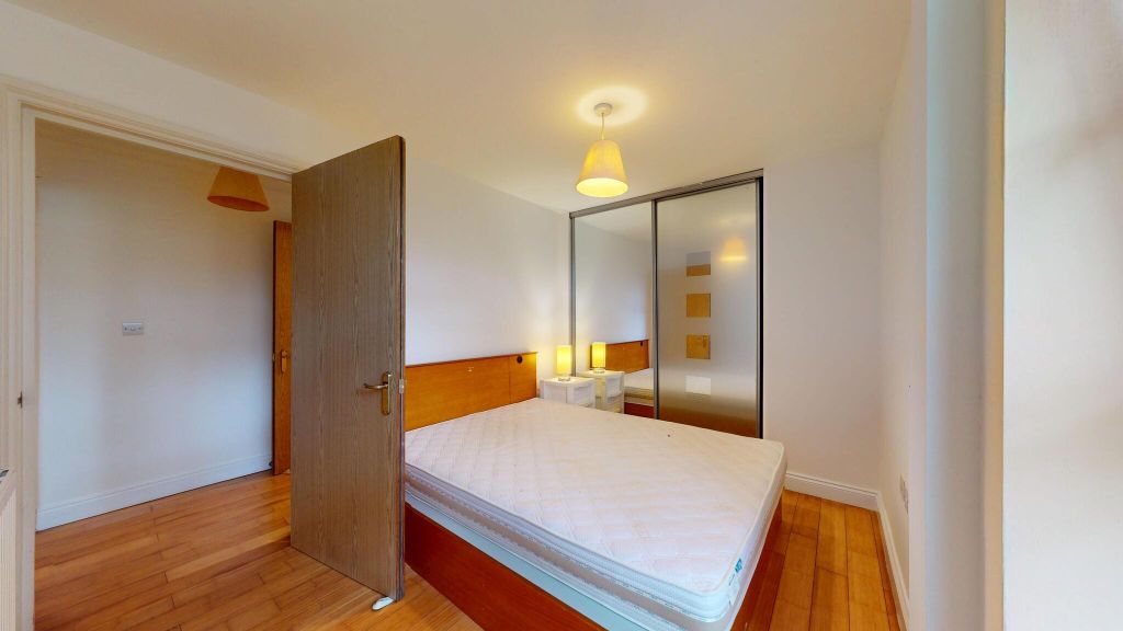 Property photo 3 of 22 Bedroom