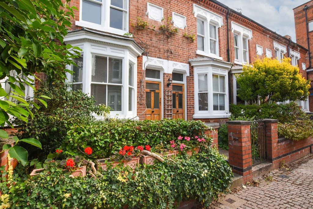 Property photo 1 of 20