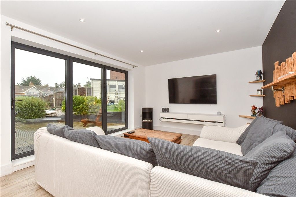 Property photo 2 of 14 Lounge/ Diner/ Kitchen