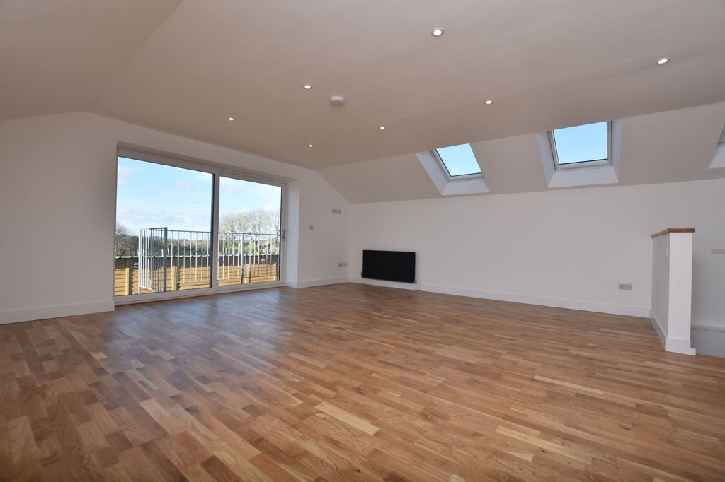 Property photo 3 of 19 Open Plan/Lounge/Diner/Kitchen