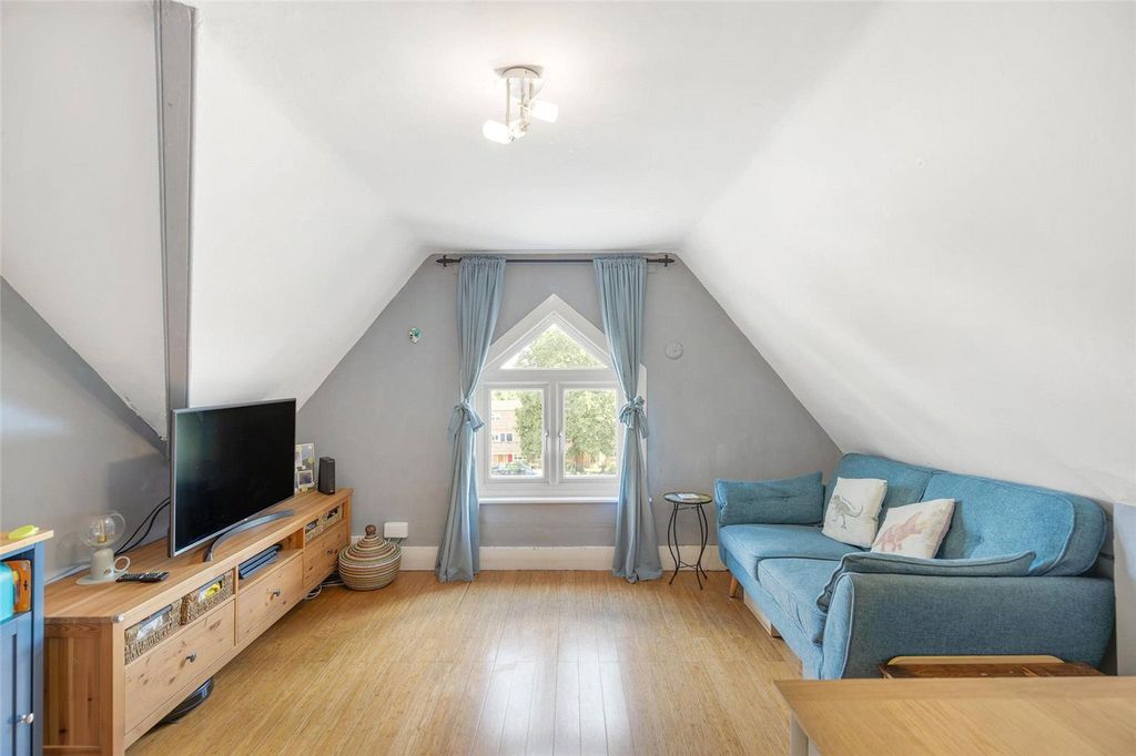 Property photo 2 of 17 Picture No. 04