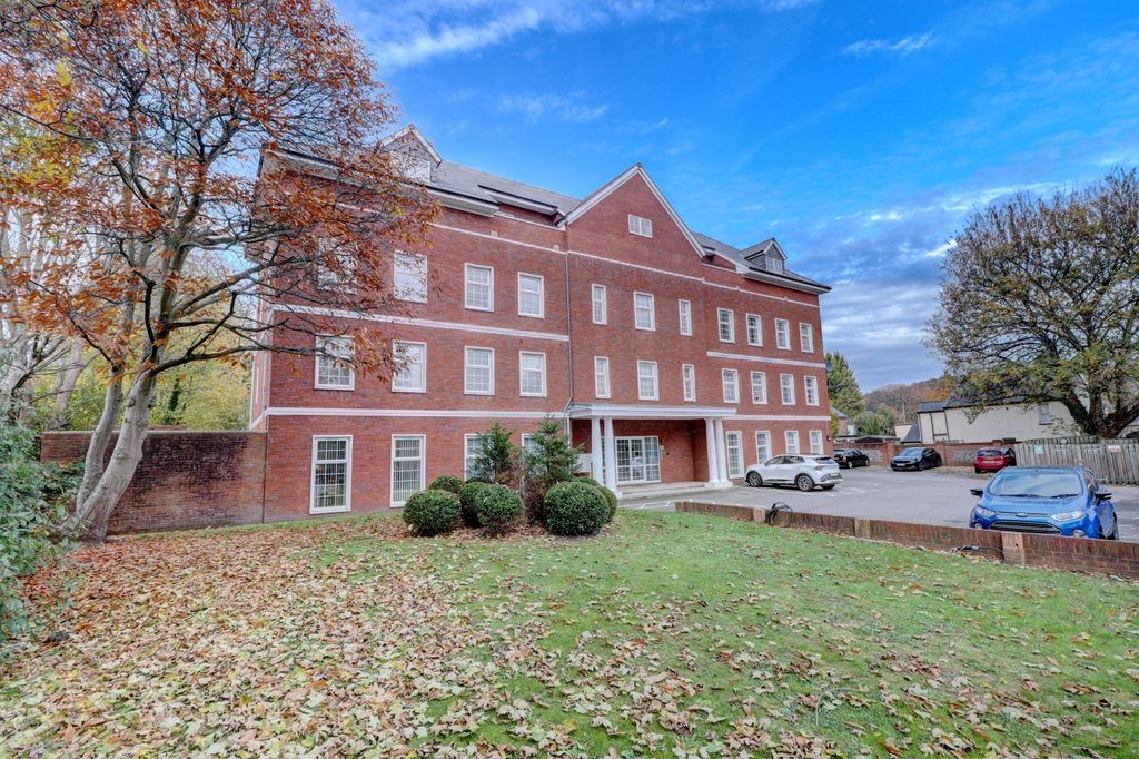 Property photo 1 of 9 Picture No. 14