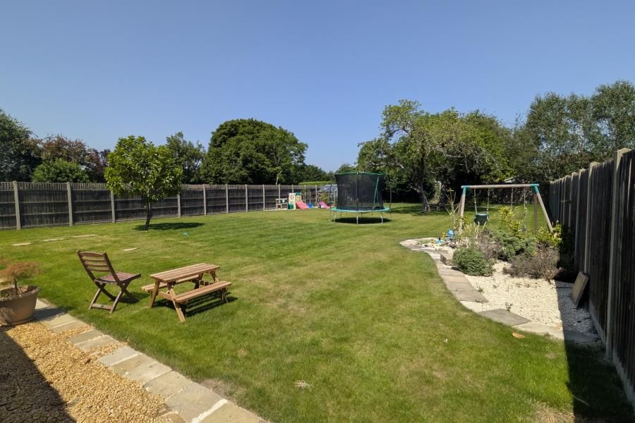 Property photo 3 of 25