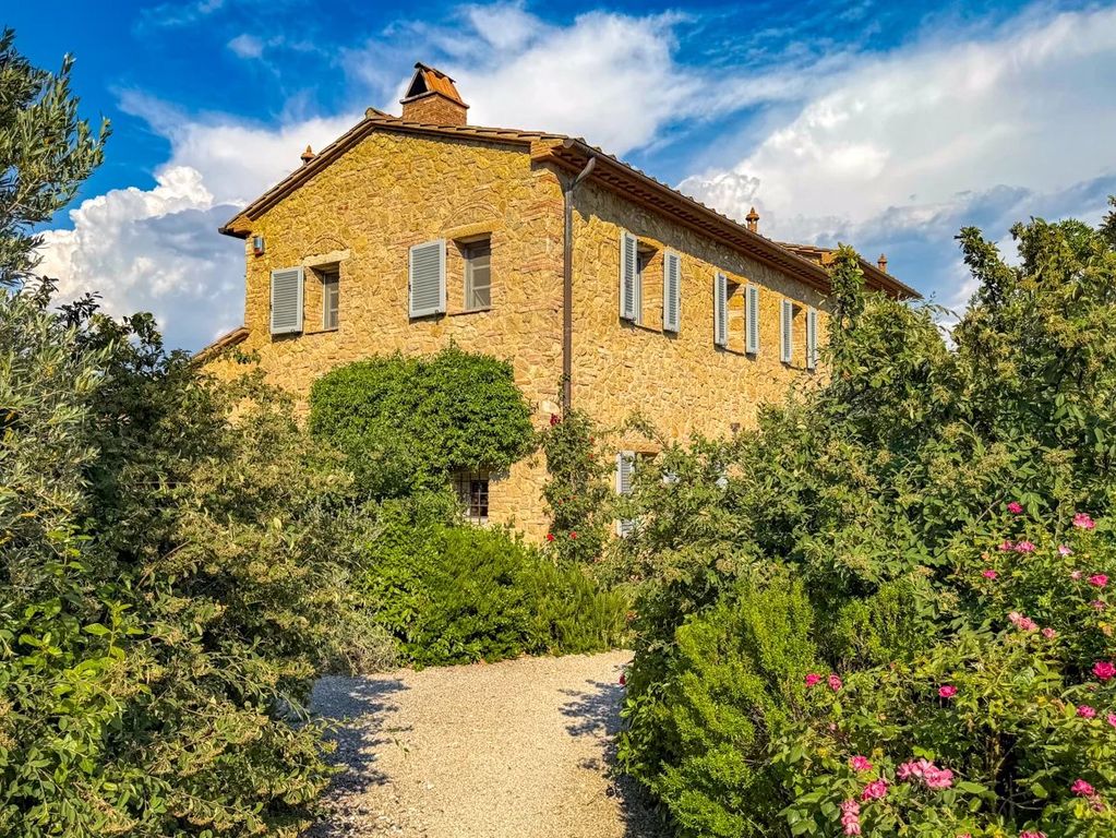 Property photo 2 of 45