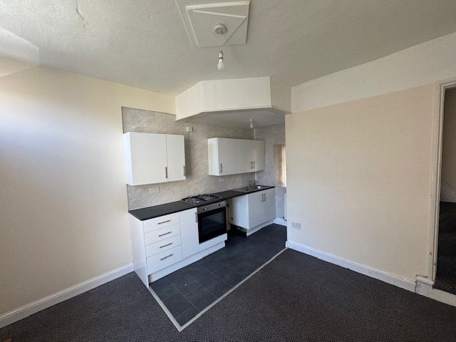 Property photo 3 of 13 Entrance Porch