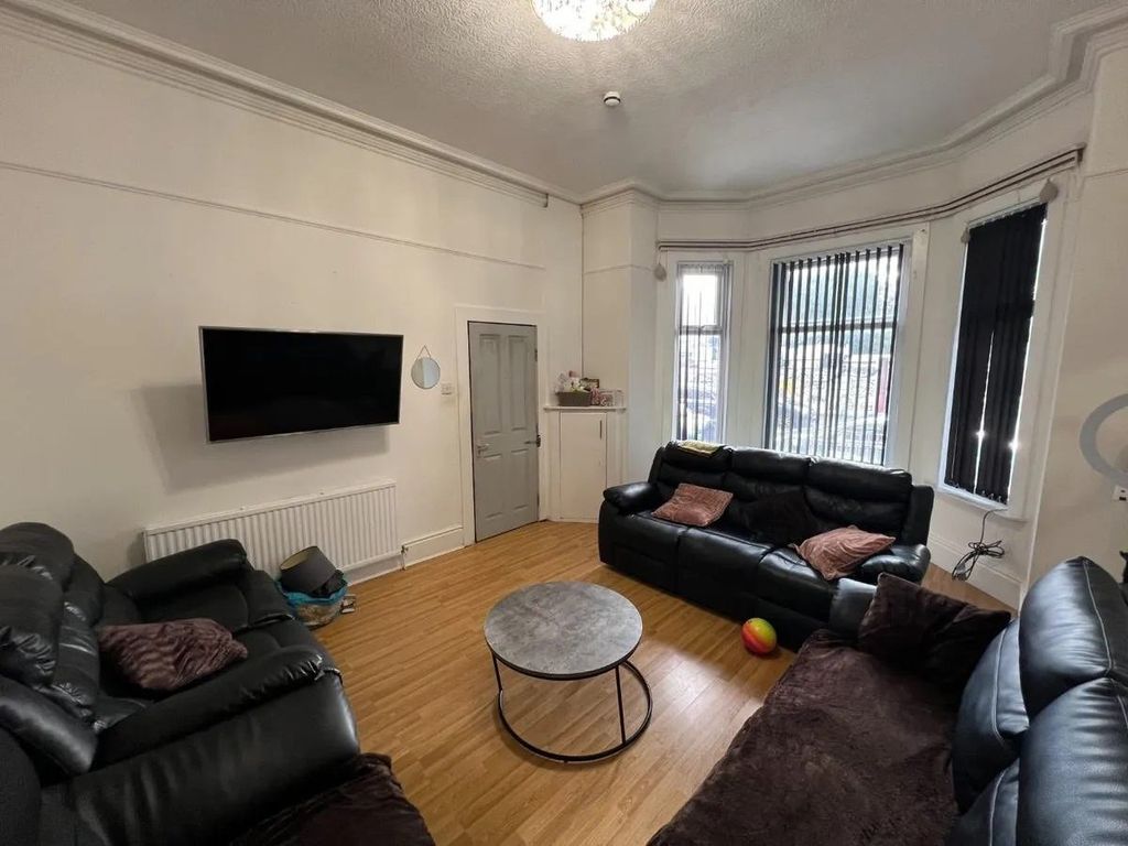 Property photo 2 of 15 Gallery