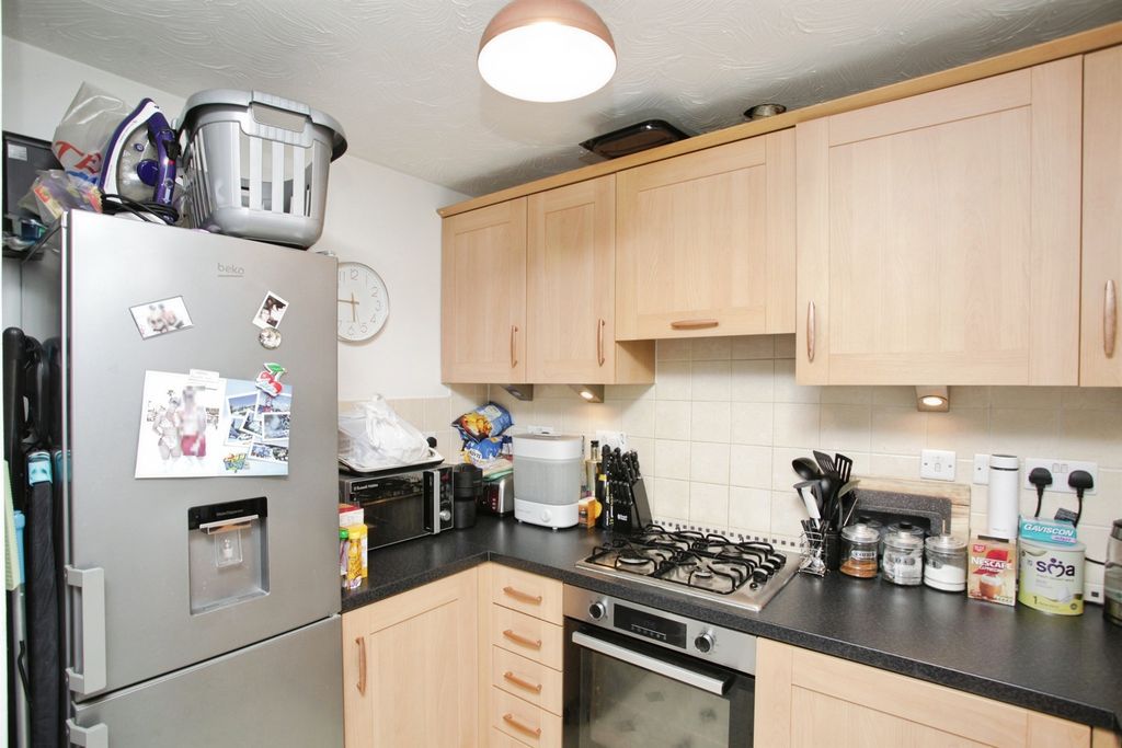 Property photo 3 of 15