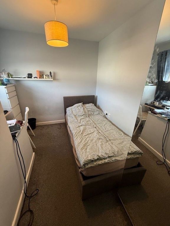 Property photo 2 of 7 Photo 2