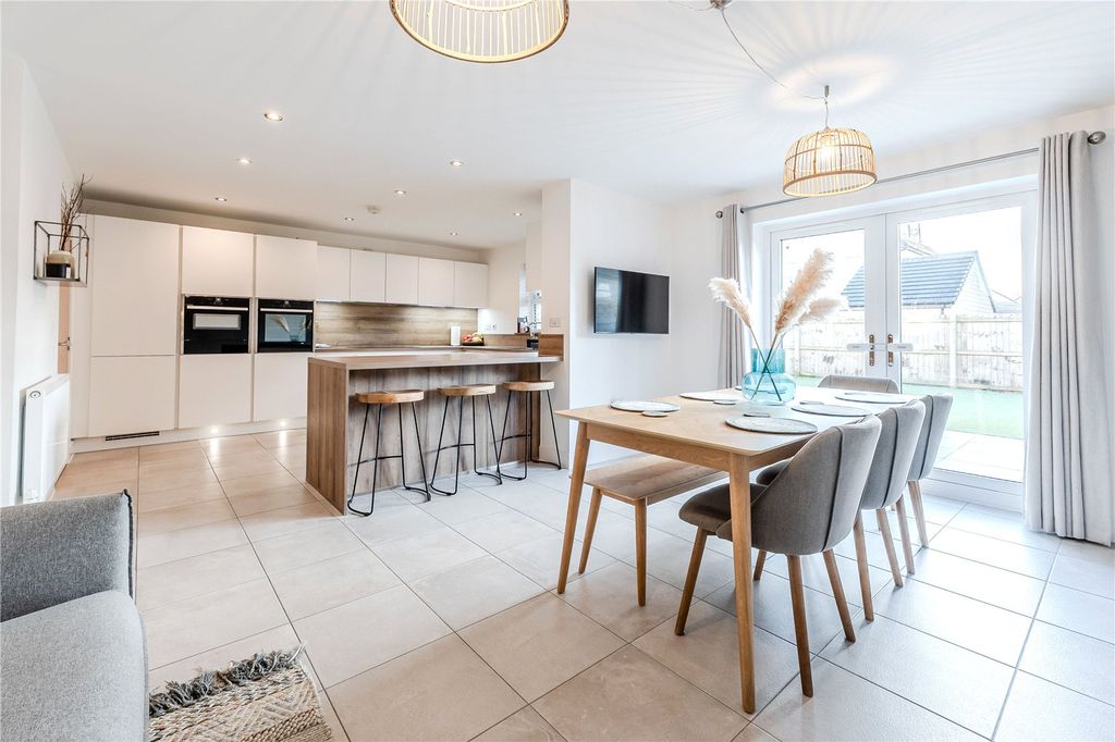 Property photo 2 of 25 Picture No. 22