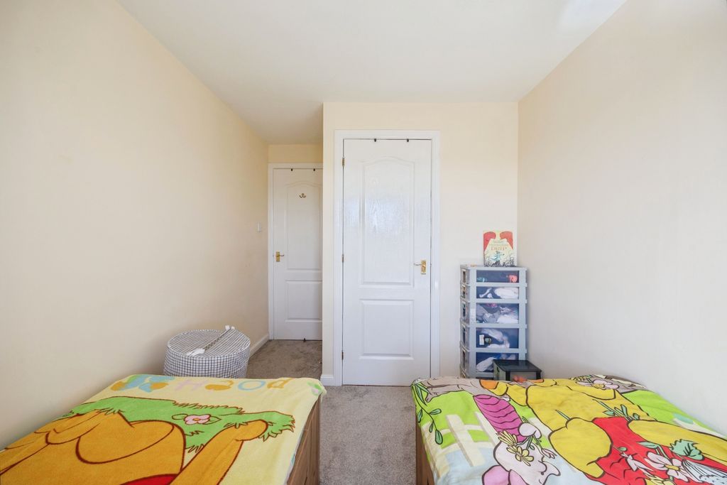 Additional image 10 of 3 bed flat for saleLindsay Gardens, Bathgate EH48