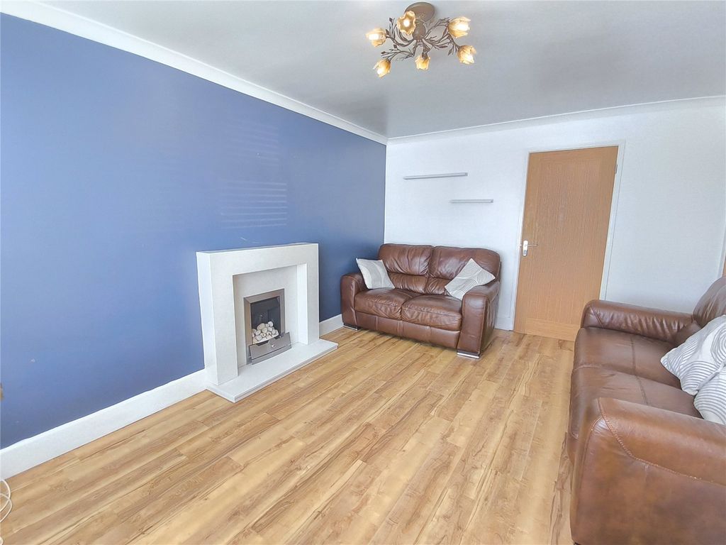 Property photo 3 of 27 Picture No. 22