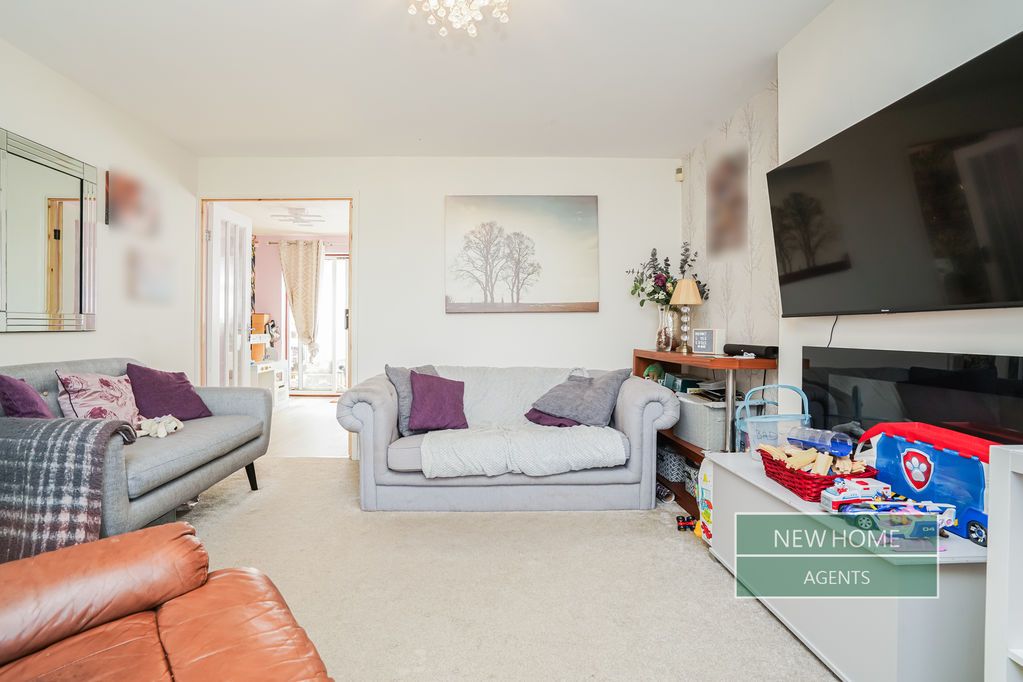 Property photo 3 of 19 Photo 12