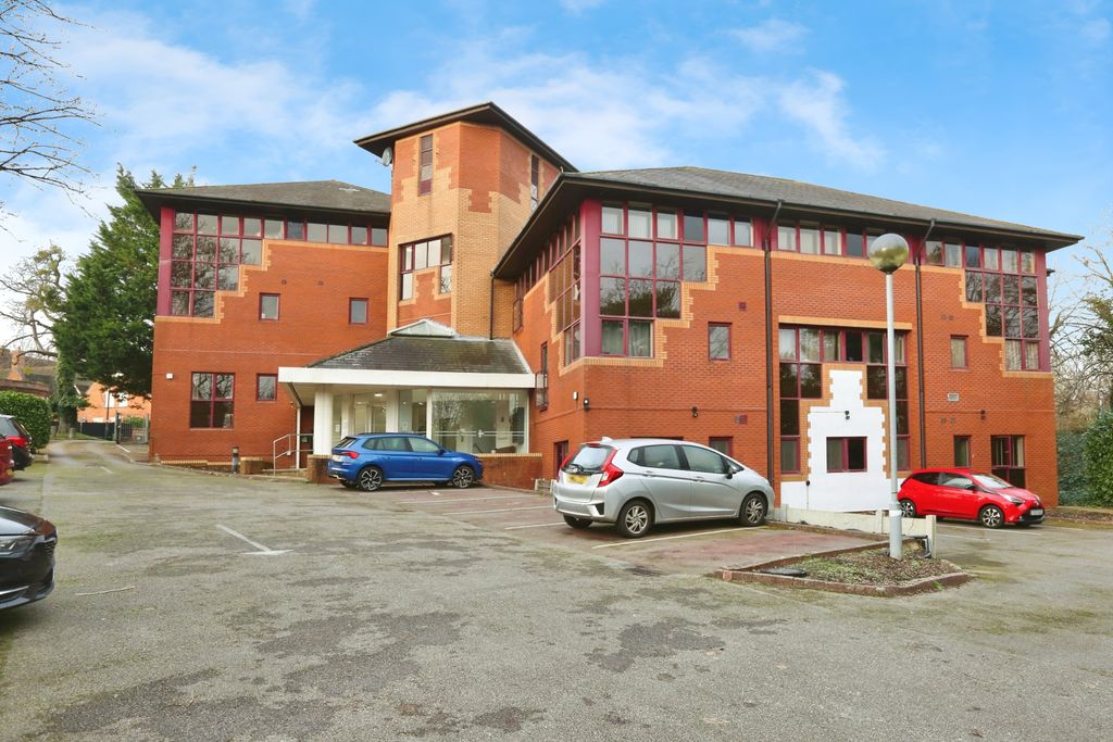 Property photo 1 of 16 Photography