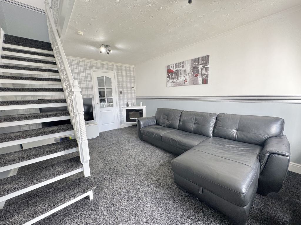 Property photo 3 of 16 Img_8881