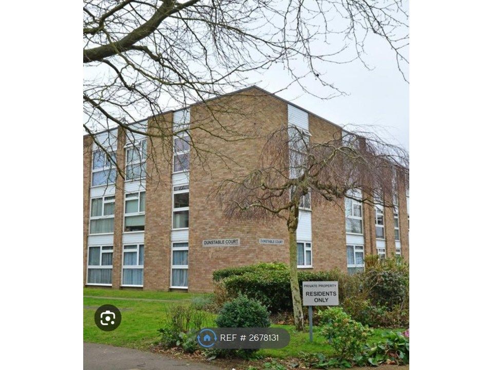 Property photo 1 of 10 Dunstable Court