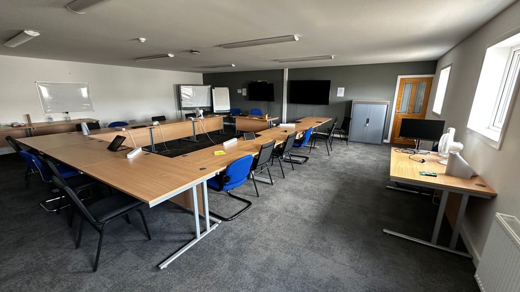 Property photo 2 of 6 Img_5160