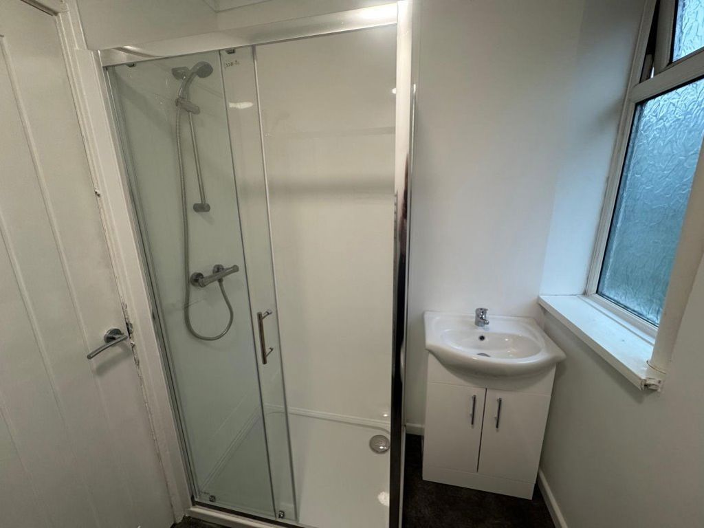 Property photo 3 of 27