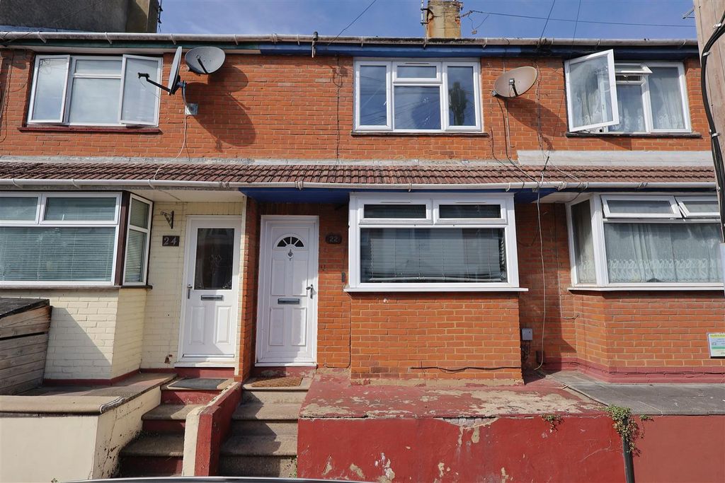 Property photo 1 of 8