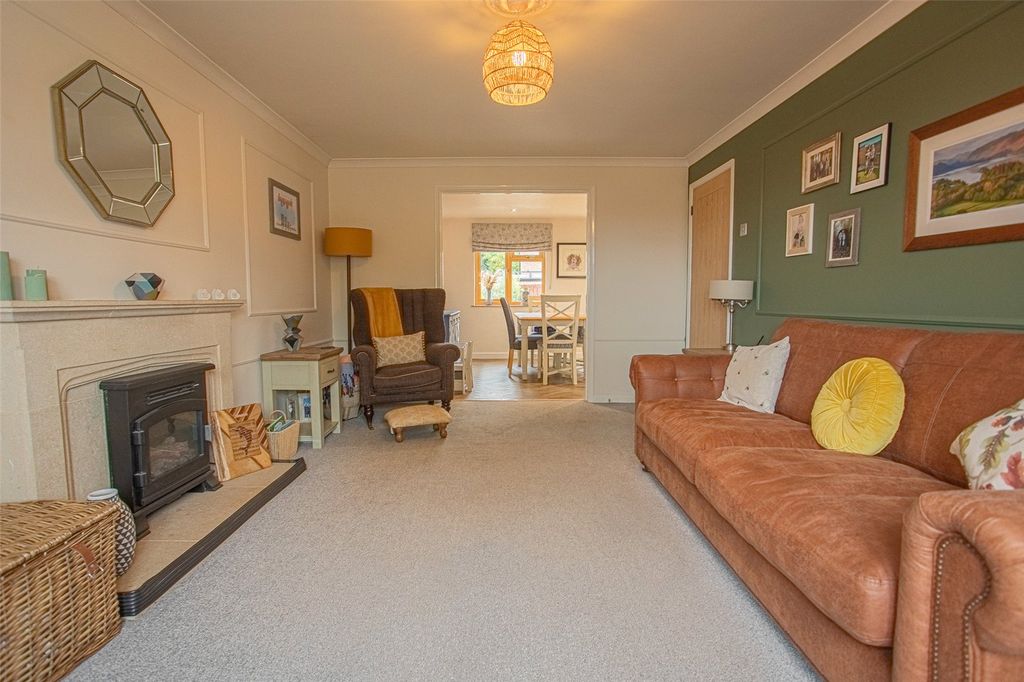 Property photo 3 of 21 Picture No. 35