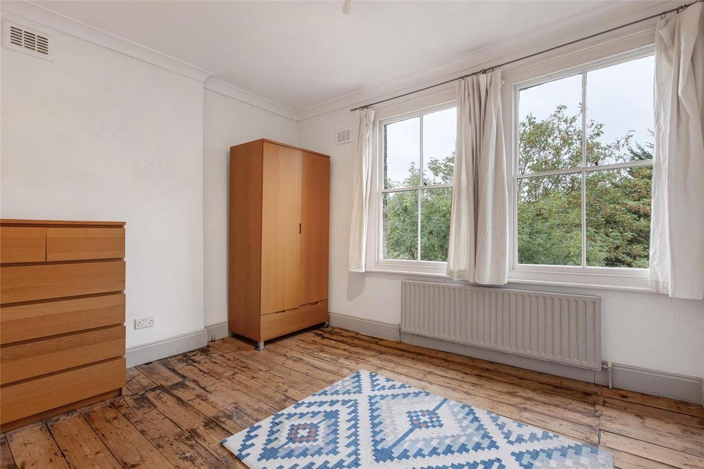Property photo 2 of 14 Picture No. 15