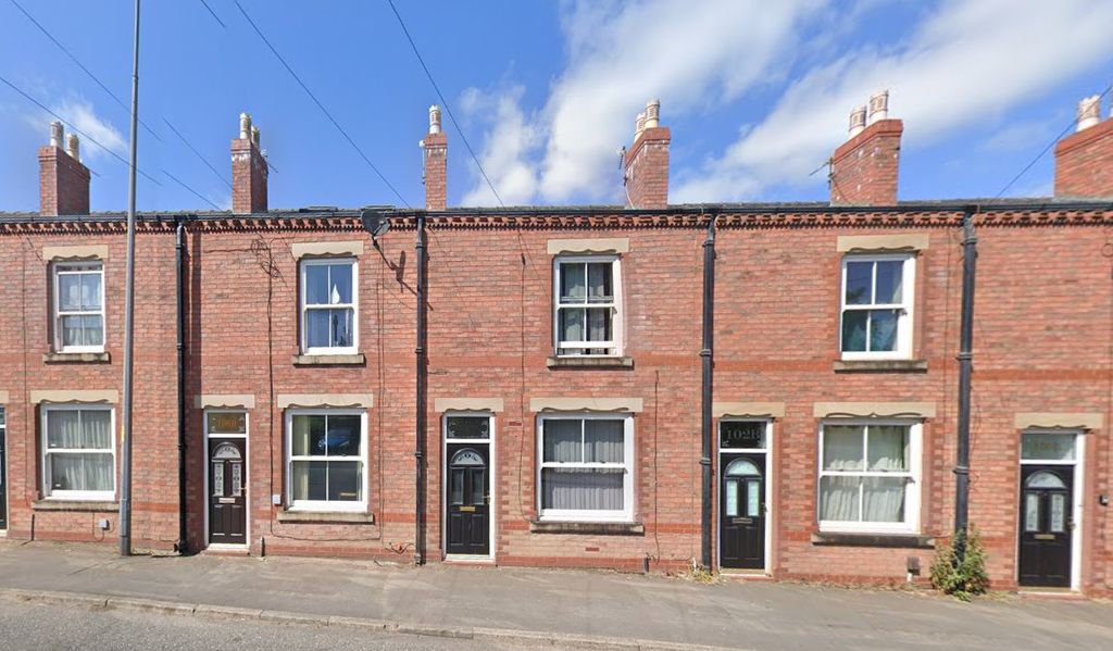 Property photo 1 of 7 Plank Lane