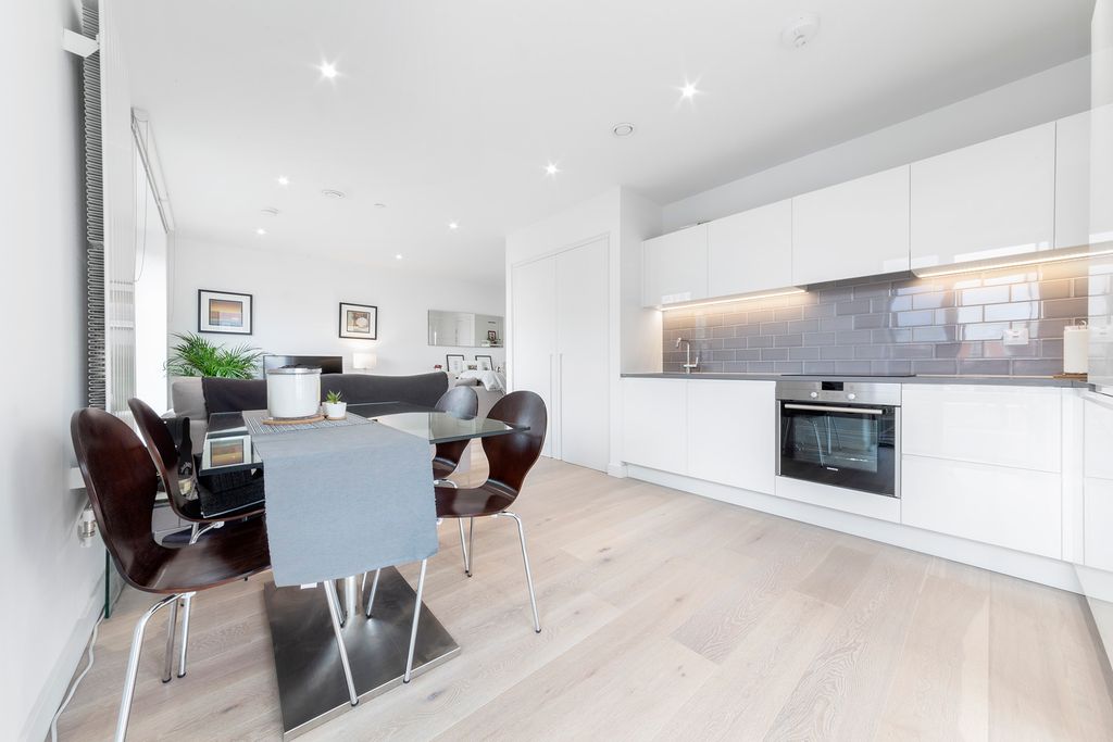 Property photo 3 of 15 Photo 1