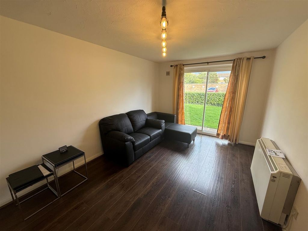 Property photo 1 of 6 4.Jpg
