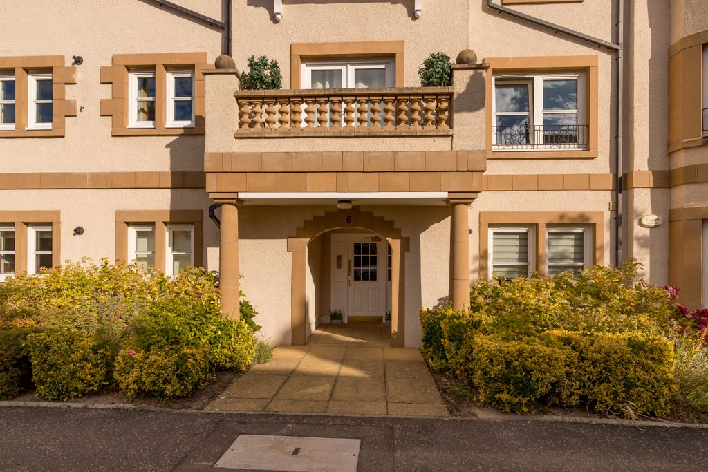 Property photo 2 of 25 Property Image 3