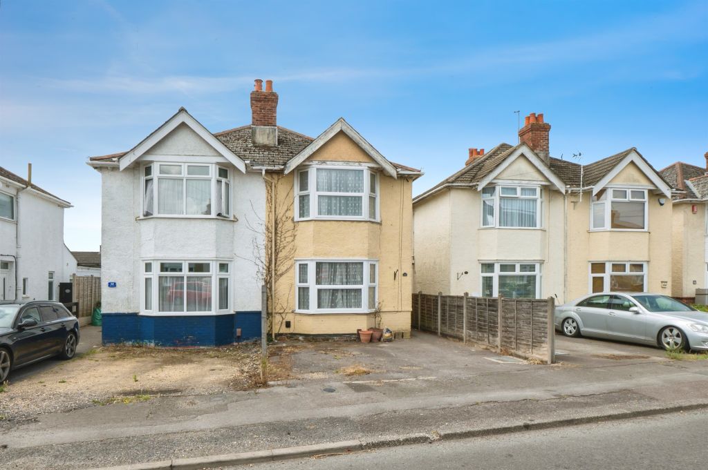 Property photo 2 of 14