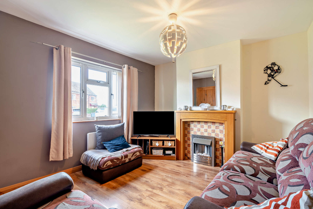 Property photo 3 of 12