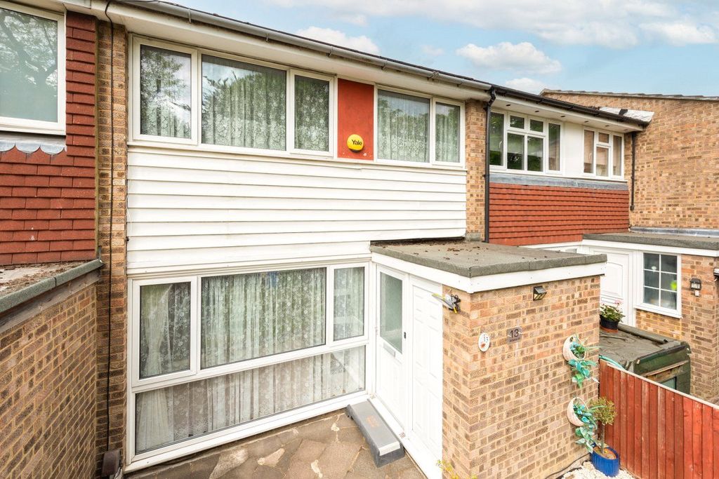 Property photo 2 of 17 Picture No. 16