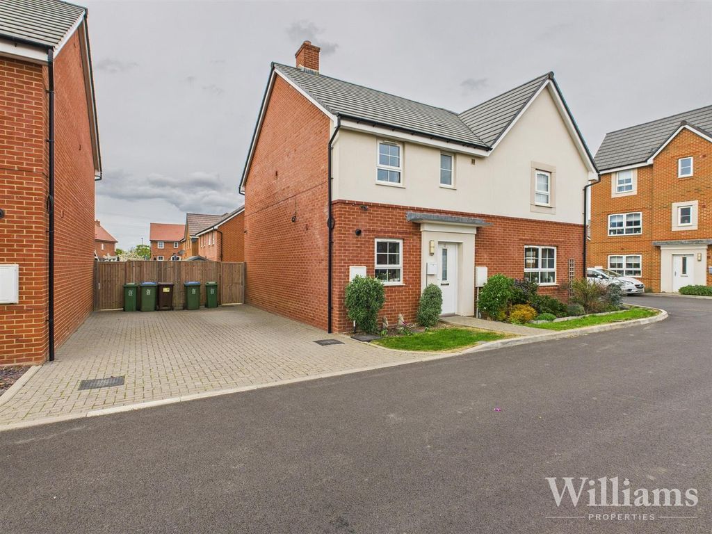 Property photo 1 of 13 Cam02861G0-Pr0374-Still018.Jpg