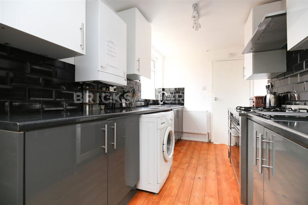 Property photo 3 of 14 Ormwslnltaretvoo69Twxqplwvm.Jpg