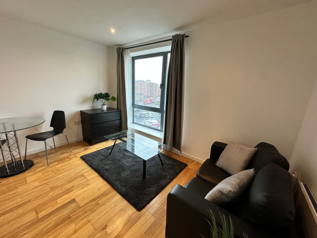 Property photo 2 of 6