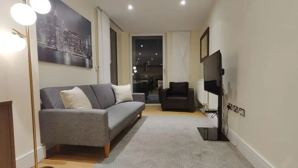 Property photo 2 of 7