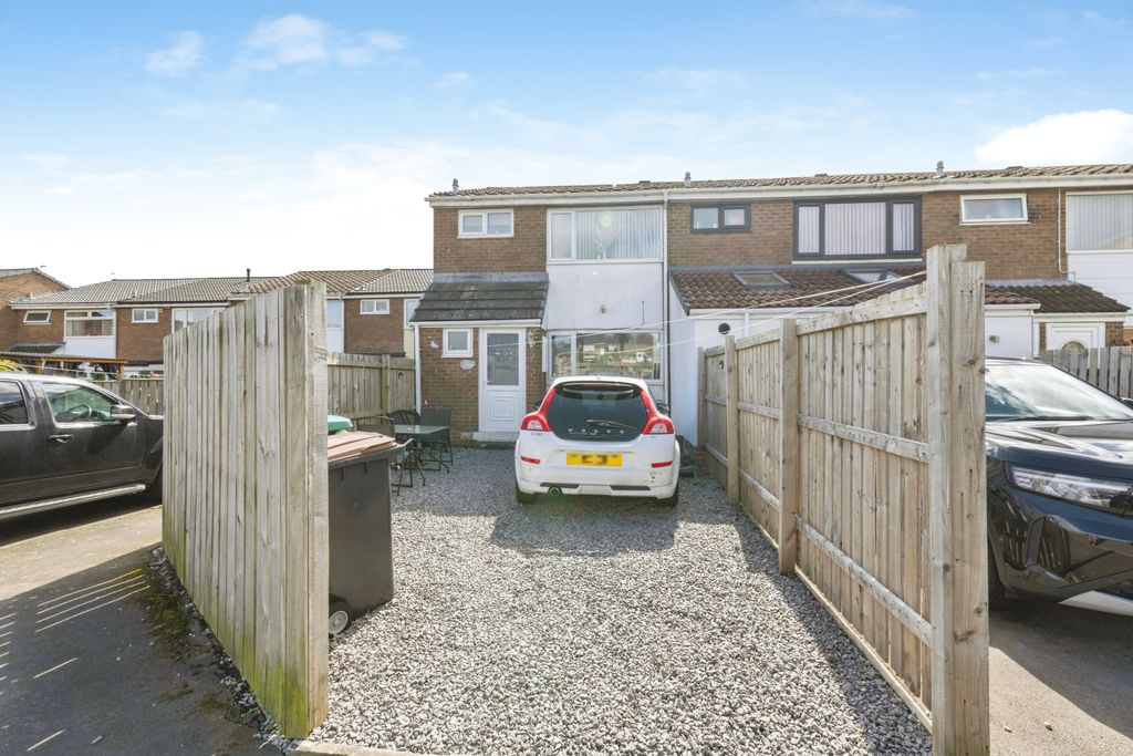 Property photo 2 of 15