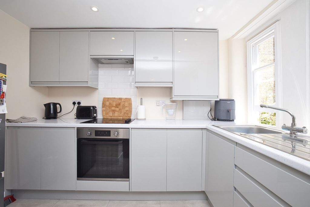 Property photo 2 of 6 Picture No. 02