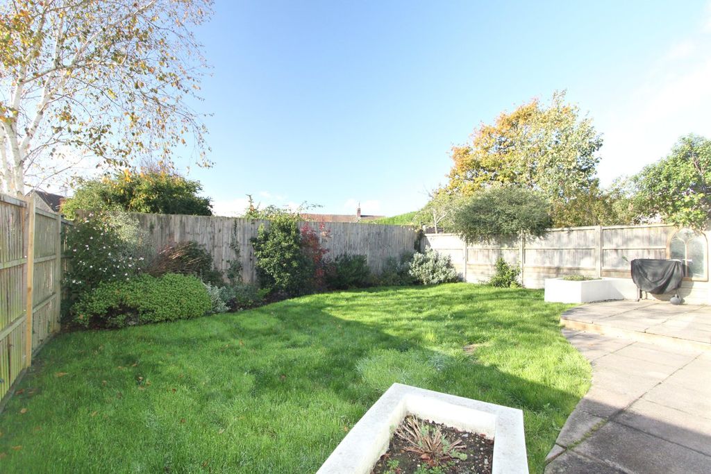 Property photo 3 of 21