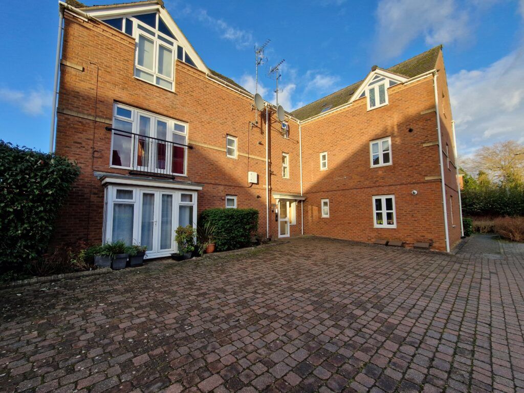 Property photo 1 of 7