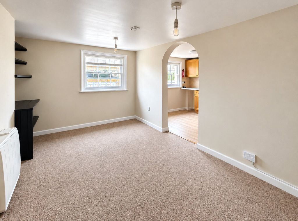 Property photo 3 of 8 Picture No. 26
