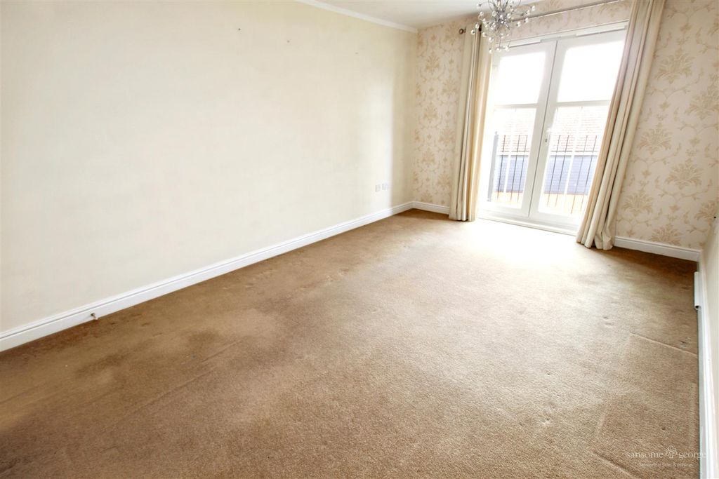 Property photo 3 of 12 Living Room