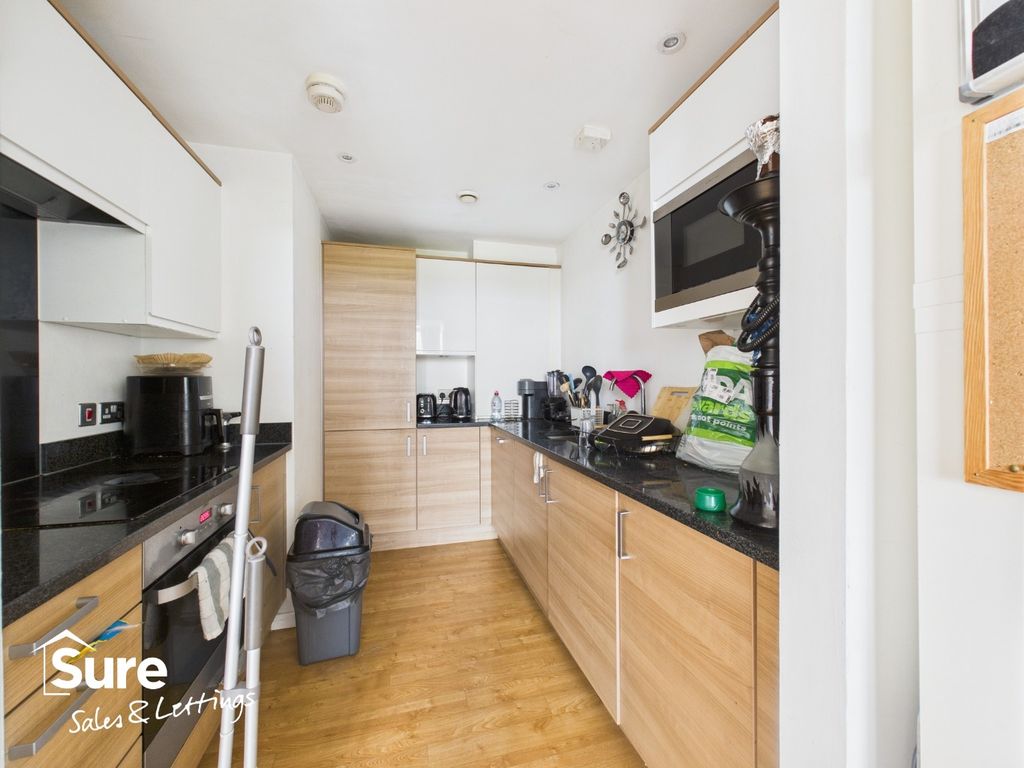 Property photo 3 of 35 4384974