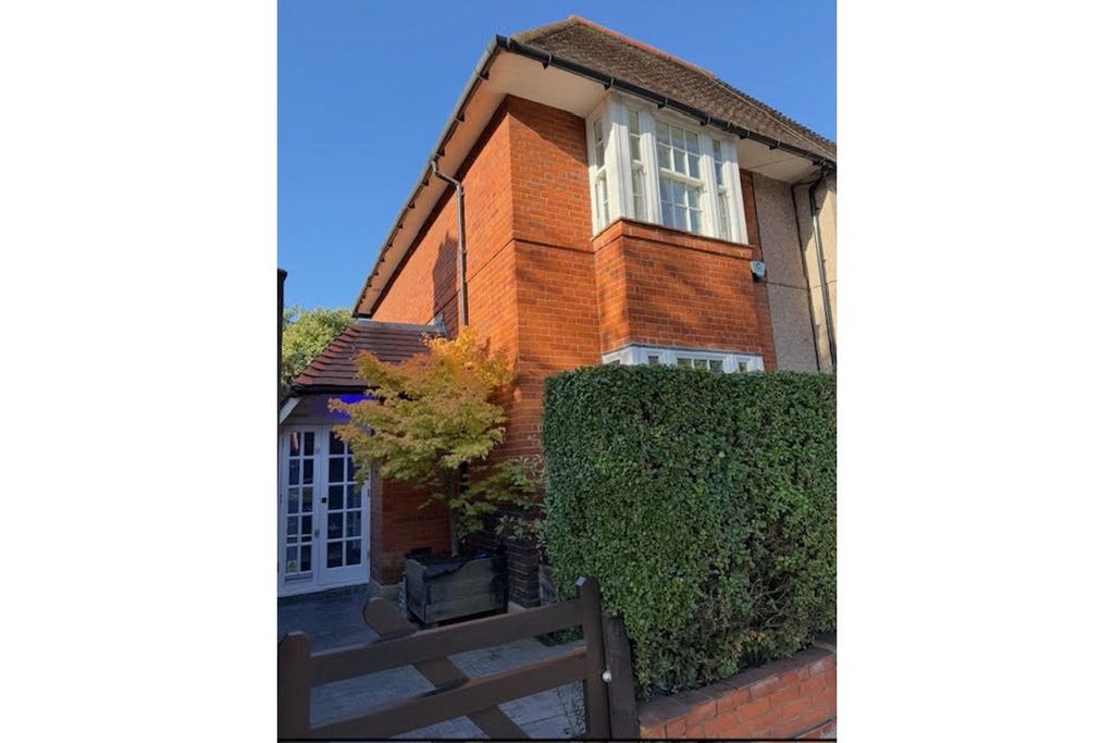 Property photo 1 of 3 Front View