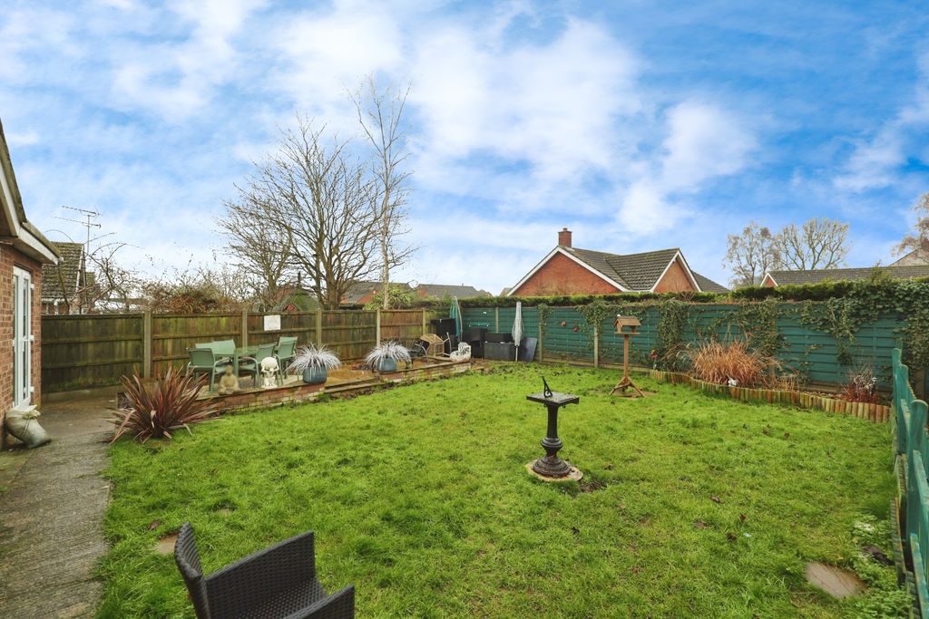 Property photo 2 of 23 4806181