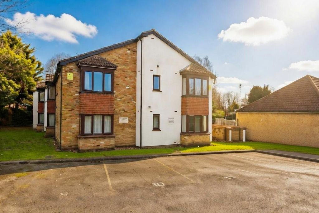 Property photo 1 of 12 Front