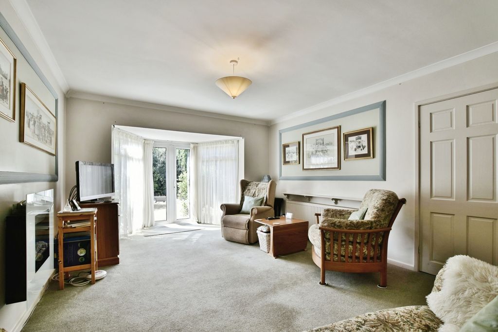 Property photo 3 of 26 Pbox-Img.Jpg