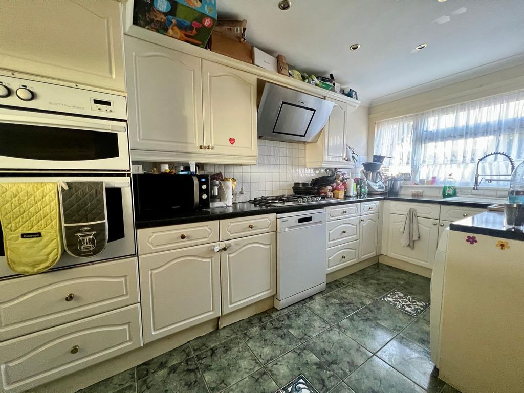 Property photo 3 of 15 Whatsapp Image 2026-03-26 At 1.28.07 Pm (8).Jpeg