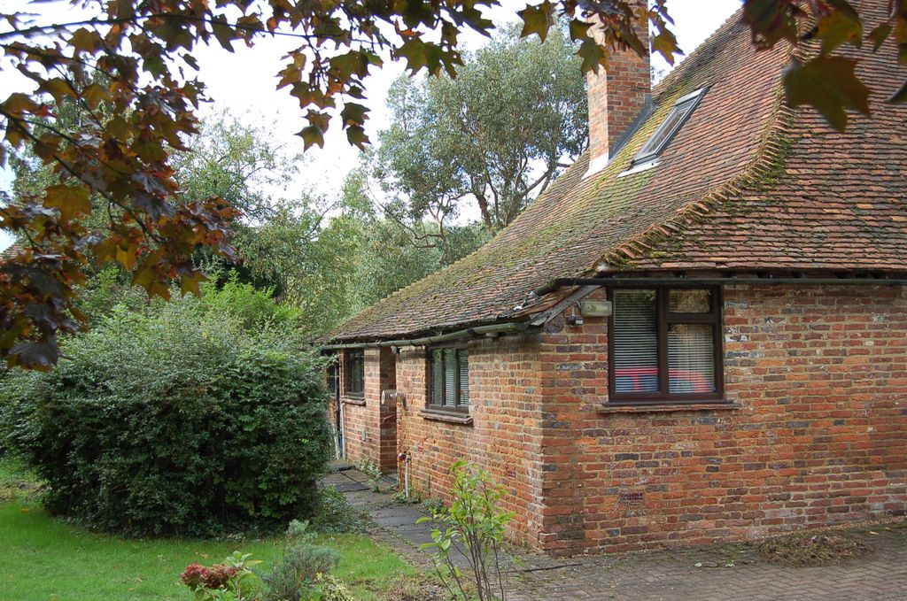 Property photo 1 of 5